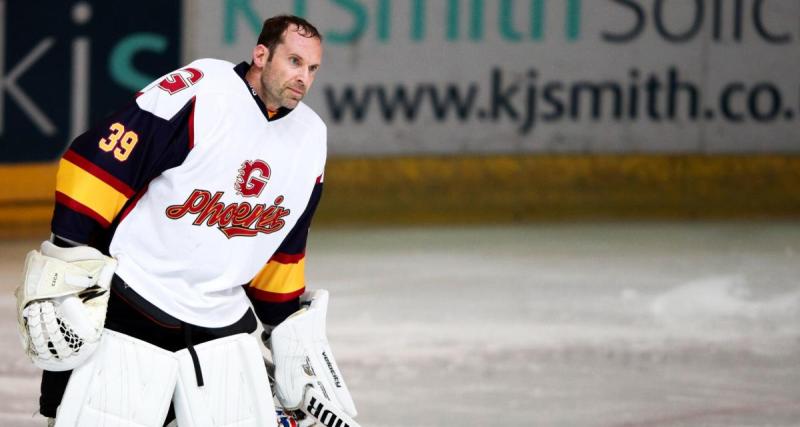  - Hockey sur glace : un ancien vainqueur de la Ligue des Champions en foot a fait ses débuts en professionnel en Angleterre 