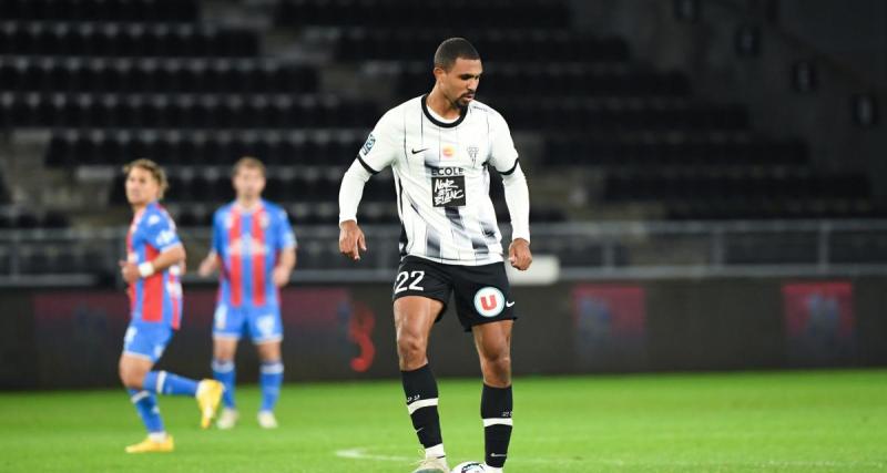  - Angers mène contre Caen à la pause