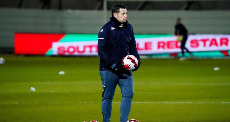  - OL : "Je vais essayer d'être à la hauteur", les premiers mots de Pierre Sage