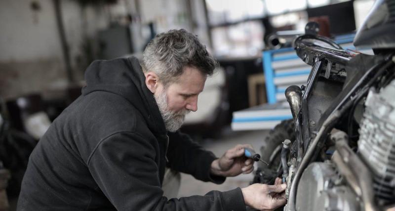  - Contrôle technique moto : dates et détails des éléments contrôlés