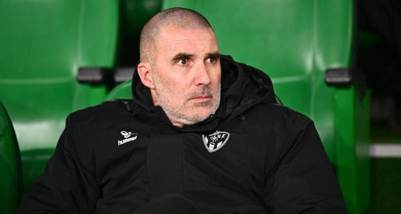  - Saint-Étienne : un accord a été trouvé avec Laurent Batlles pour mettre un terme à ses fonctions (off)