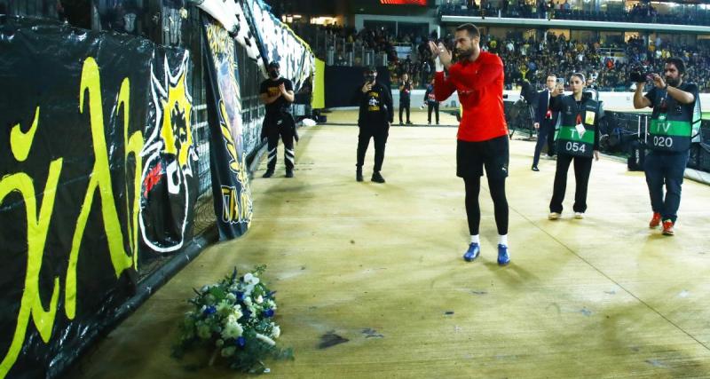 - Meurtre de Michalis, supporteur de l’AEK : 30 croates remis en liberté et expulsés de Grèce après 5 mois de prison 