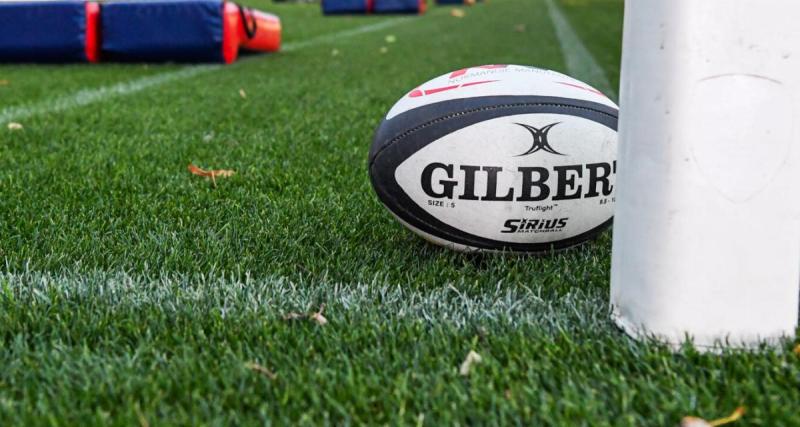  - Rugby : énorme scandale en Martinique, des rugbymen posent nus sur un rond-point, le maire de la ville porte plainte et le club s'en mêle également
