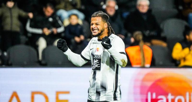 - Ligue 2 : Loïs Diony, lauréat du trophée de meilleur joueur du mois de novembre