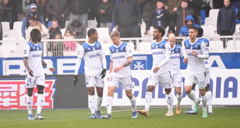  - Réaliste, Auxerre fait le break contre Ajaccio à la pause