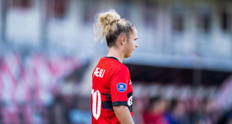  - D1 Arkema : Guingamp rend hommage à Leïla Peneau, gravement blessée au genou