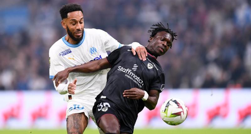  - OM – Clermont : la banderole assassine du CU84 contre les interdictions ! 