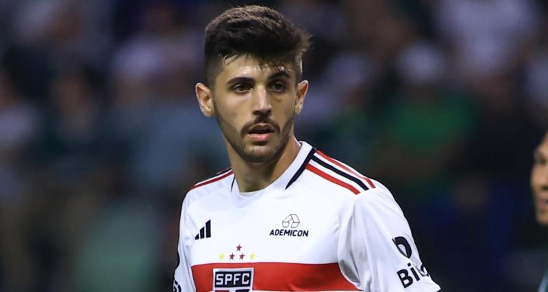  - PSG - Mercato : coup de théâtre pour Beraldo, une recrue estivale va déjà prendre la porte ! 