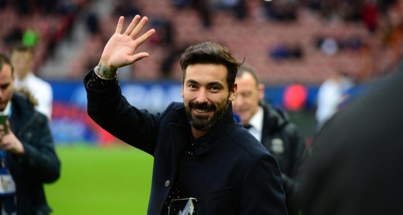  - PSG : Ezequiel Lavezzi poignardé en Uruguay
