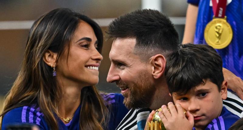  - Antonela Roccuzzo, Madame Messi, mère Noël Caliente de 2023 !
