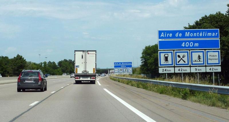  - Il arrête une voiture à contresens sur l'autoroute, un geste fou évite un grave accident