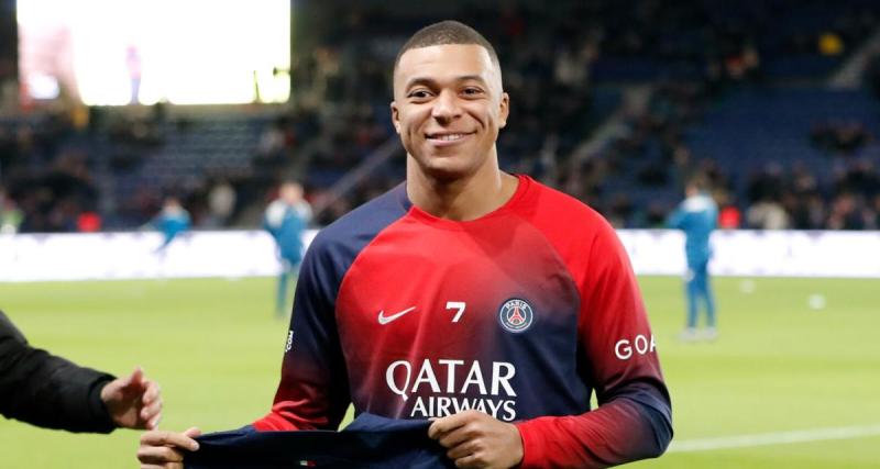 - PSG : les nouveaux crampons magnifiques de Kylian Mbappé