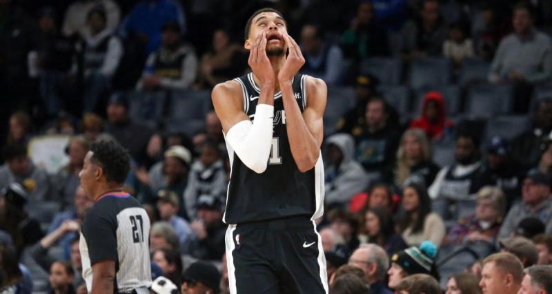  - San Antonio : les Spurs perdent encore avec un revers contre Memphis, Wembanyama se prend un énorme dunk en fin de match