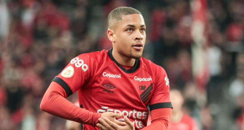 - FC Barcelone : une première grande décision tombe pour Vitor Roque