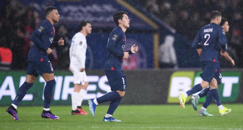  - PSG - Toulouse : le Parc s'est rempli tardivement, Paris frappe d'entrée !