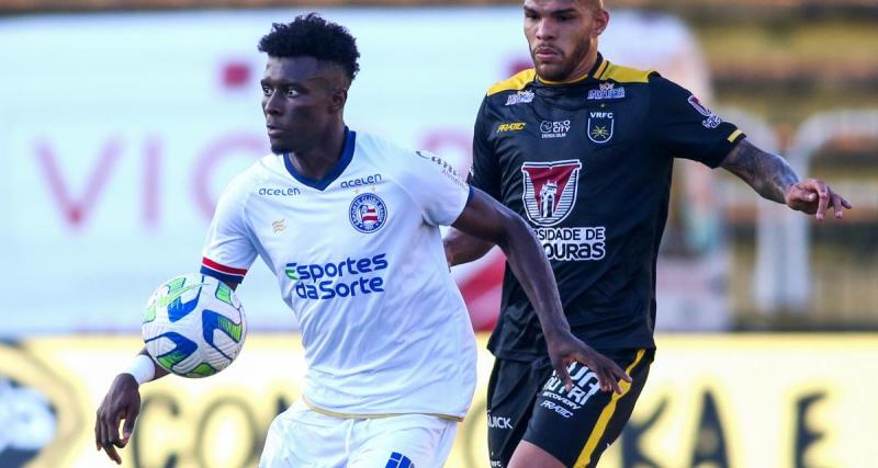  - Lens : le Racing tient son nouvel arrière-gauche avec Jhoanner Chávez (off)