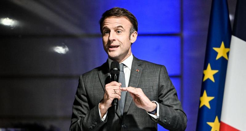  - Un joueur de Chelsea interpelle Emmanuel Macron