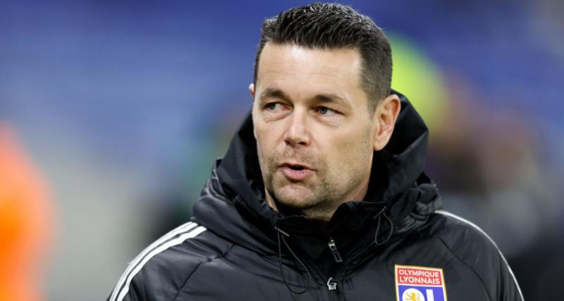  - OL : Pierre Sage maintenu sur le banc, c'est officiel