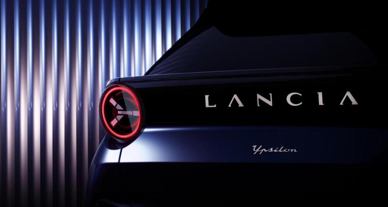  - La Lancia Ypsilon s'effeuille (encore) : quel cul !