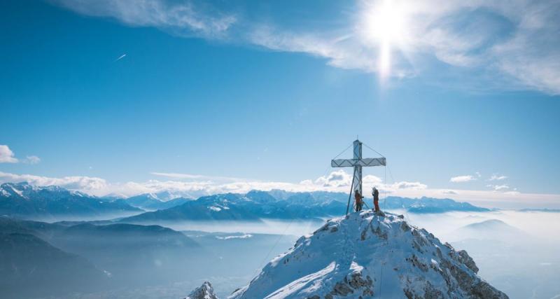  - Une expédition pas comme les autres : le périple d'une bande de copains à la montagne