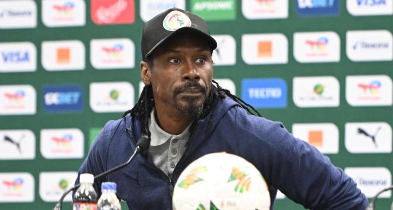  - Sénégal : la conférence d'Aliou Cissé interrompue pour une drôle de raison