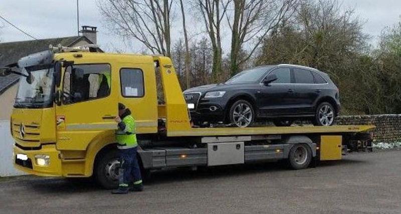  - Ce jeune conducteur double sur une ligne blanche, la gendarmerie le renvoie à ses études