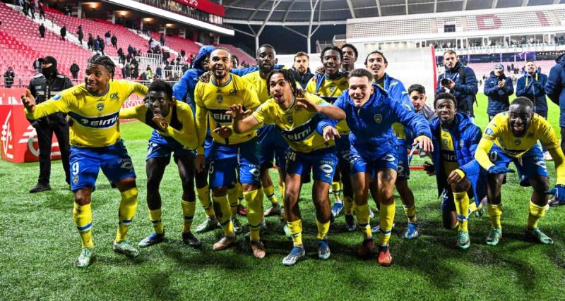  - Porté par Viltard, Sochaux enfonce Nîmes 