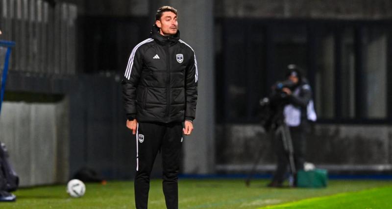  - Bordeaux : malgré la lourde défaite à Auxerre, Albert Riera veut rester positif 