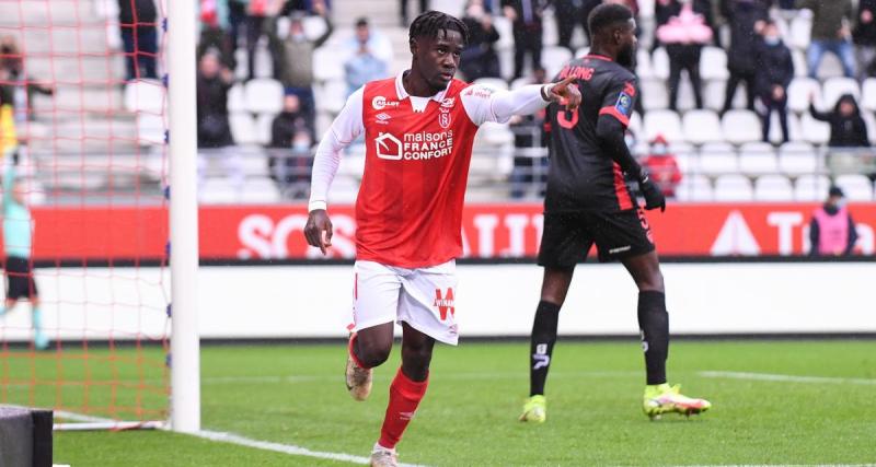  - Mercato : les discussions se poursuivent entre Mbuku et l'ASSE