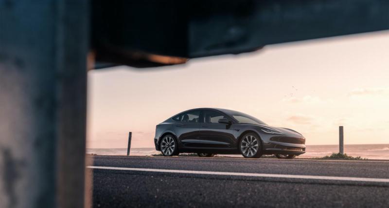  - Sa Tesla hackée échappe à son contrôle, l'histoire improbable d'une automobiliste