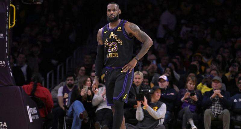  - Los Angeles Lakers : quand LeBron James se fait "agresser" par un fan et voit rouge 