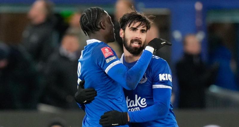  - FA Cup : Everton se qualifie grâce à un bijou d’un ancien joueur de Ligue 1