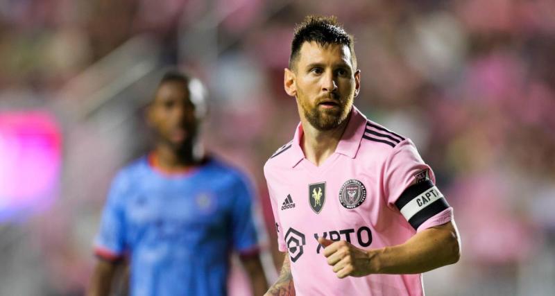  - L'action folle entre Messi, Suarez, Busquets et Alba !