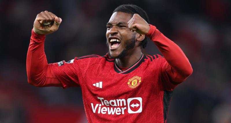  - Les Ulis : Willy Kambwala (Manchester United) a rendu visite à son club formateur