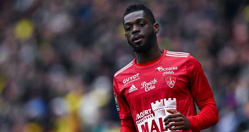  - OM - Mercato : deux pistes alléchantes en L1 et à Madrid filent sous le nez de Benatia !