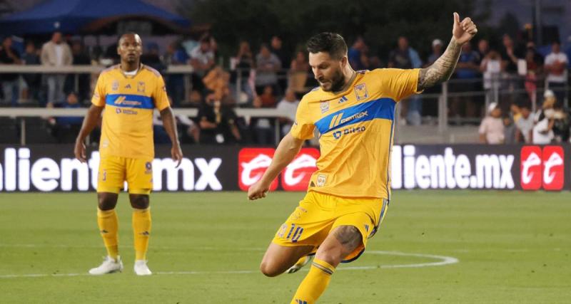  - Tigres : les images du sublime tifo fait à André-Pierre Gignac pour célébrer ses 200 buts au club