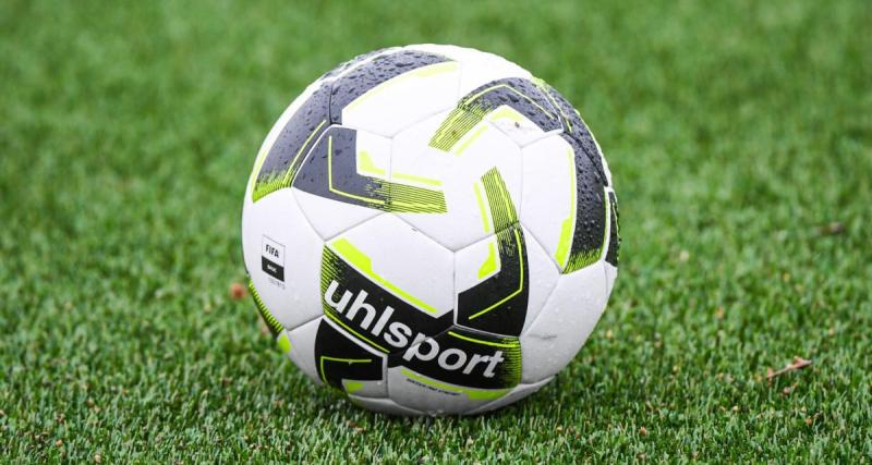  - Amateur : un joueur poignarde un adversaire