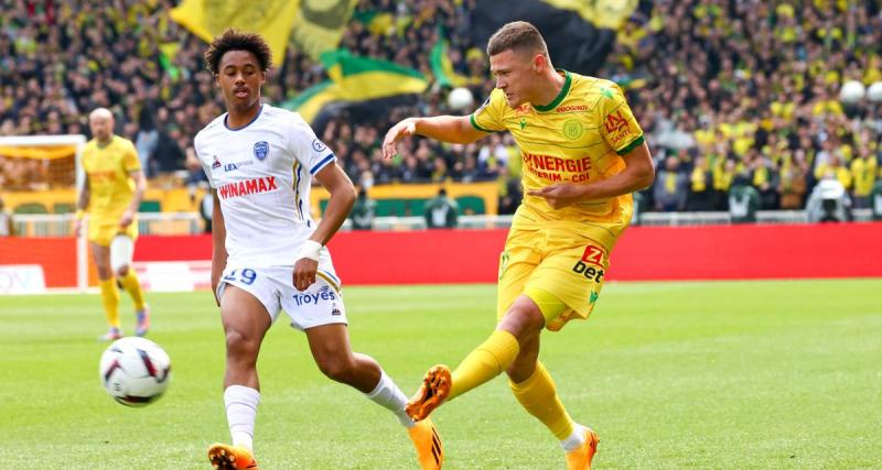  - FC Nantes Mercato : coup de tonnerre pour l’avenir de Merlin ! 