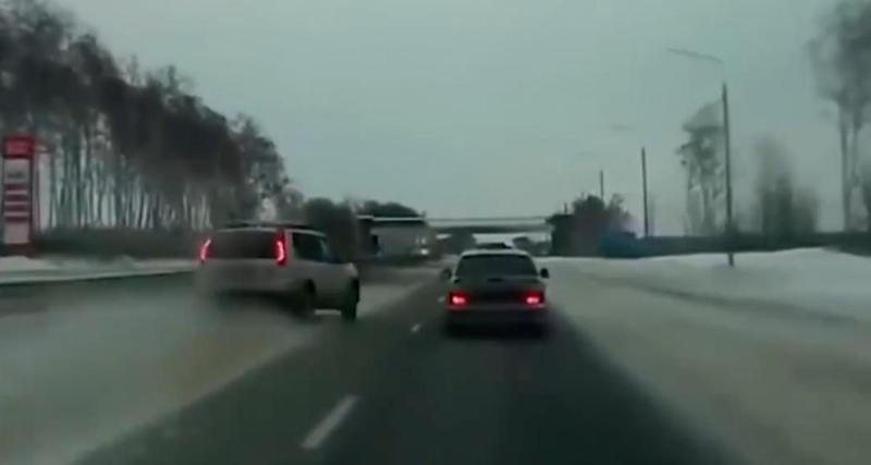  - VIDEO - Rouler tout droit sur la neige n’est pas toujours simple