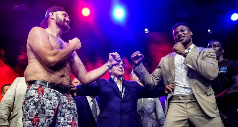  - Boxe : quand Tyson Fury paraît totalement intimidé par Francis Ngannou lors d'une rencontre 