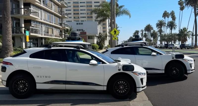  - VIDEO - Quand une voiture autonome coupe la route d’une autre voiture autonome