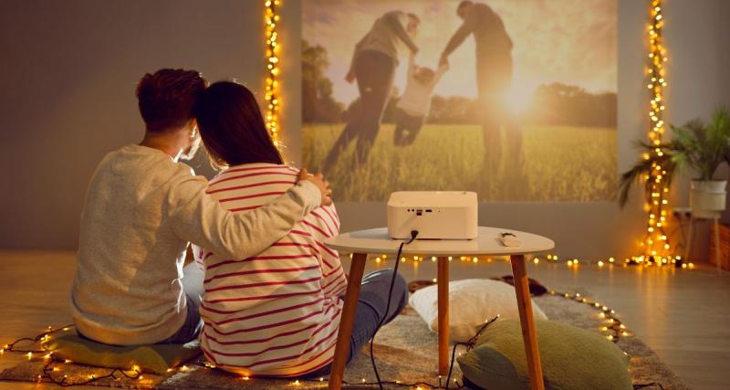  - Saint-Valentin : Si vous regardiez un film en amoureux à domicile grâce à un vidéoprojecteur en promo  ? 