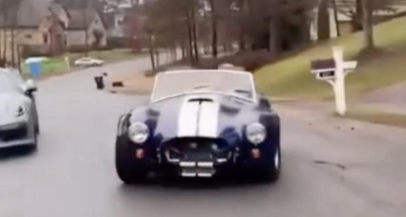  - VIDEO - La livraison de cette Cobra Shelby ne s’est vraiment pas passée comme prévu