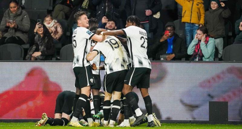 - L2 (J23) : Angers renversant, Grenoble déroule, Auxerre accroché, Annecy et QRM respirent…