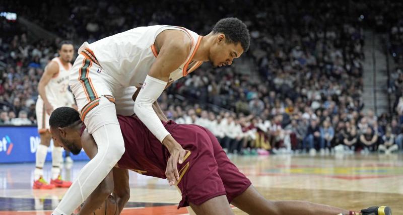  - San Antonio : les Spurs s’inclinent contre Cleveland, Wembanyama précieux