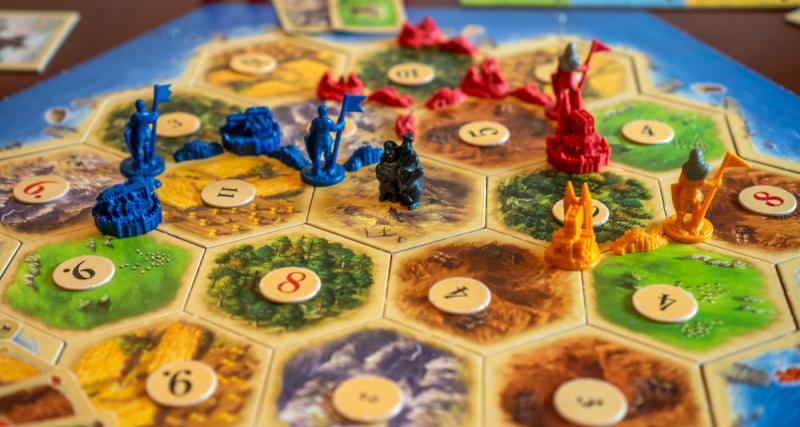  - Catan, le jeu de société idéal pour vos après-midis en famille !