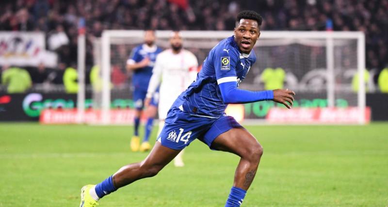  - OM : Moumbagna se présente, Longoria tape du poing