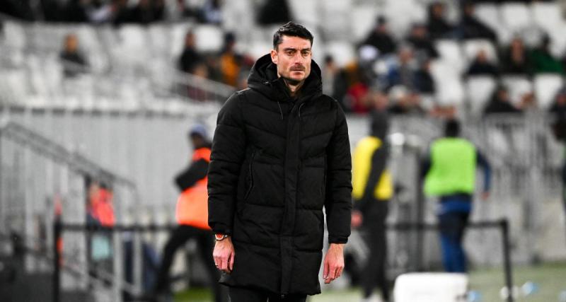 - Bordeaux : "Mon vestiaire et moi, on est ensemble" répond sèchement Albert Riera