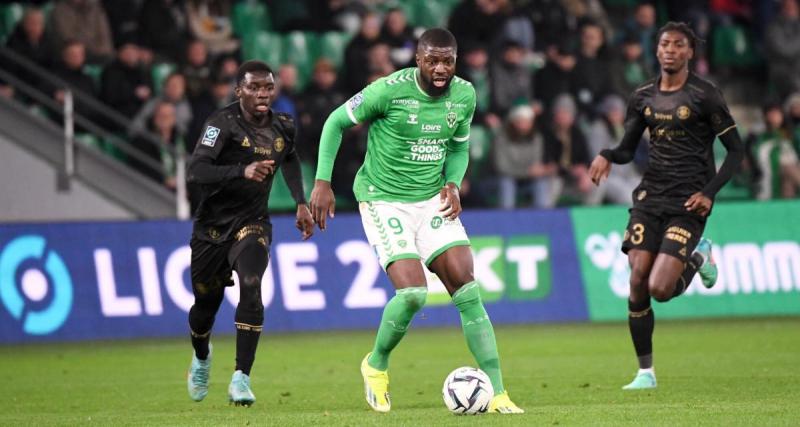  - À la pause, Saint-Étienne mène largement face à Troyes 
