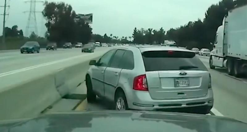  - VIDEO - Ce dangereux conducteur déboule sur la voie de covoiturage et s’arrête net, l’accident est inévitable